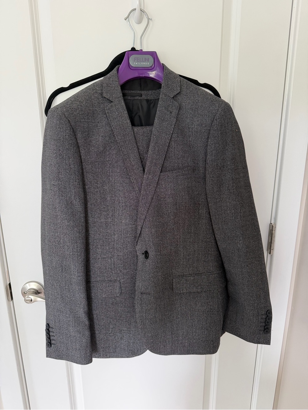 Fellini Gray Suit - 3 Piece